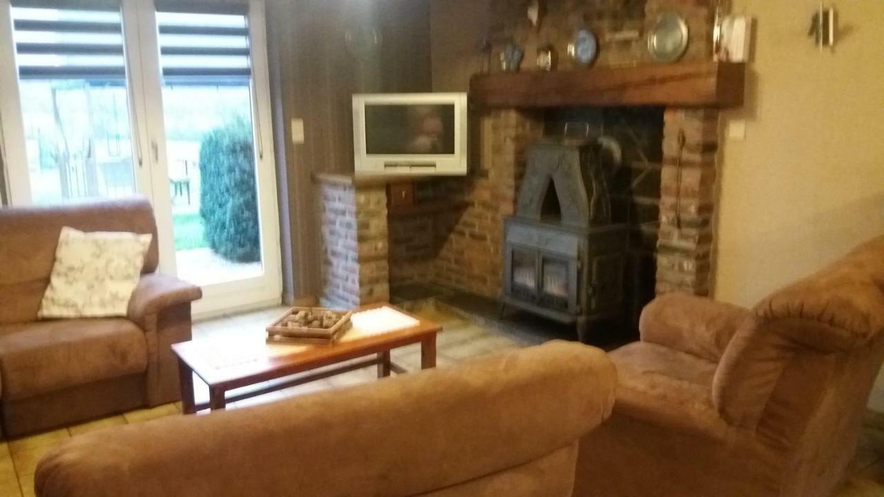 Вилла Chez Francoise Et Jean Рошфор Экстерьер фото